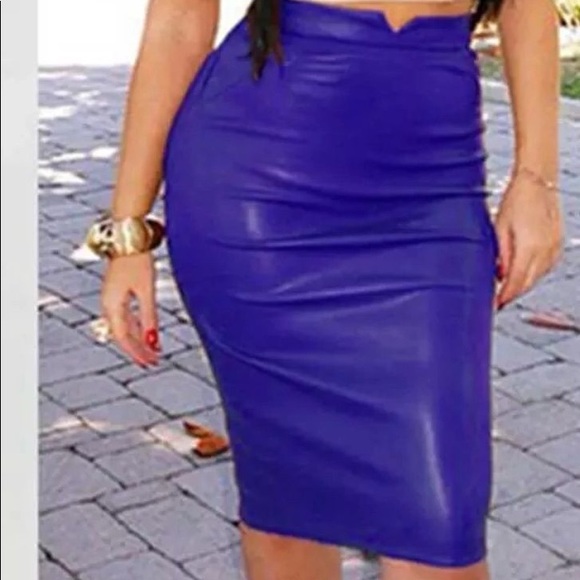 🌺Faux leather midi Skirt - Picture 3 of 6